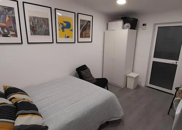 Πανσιόν Lxroller Quionga Gardens