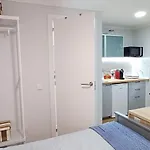 Lxroller Quionga Gardens Guest house Lisbon