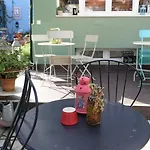 Lxroller Quionga Gardens 3* Lisbon