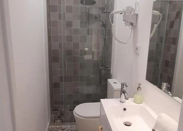 Lxroller Quionga Gardens Guest house 3*